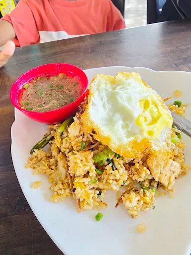 Mee Rebus Faisol — signature dish