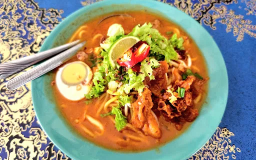 Mee Rebus Mak Long — signature dish
