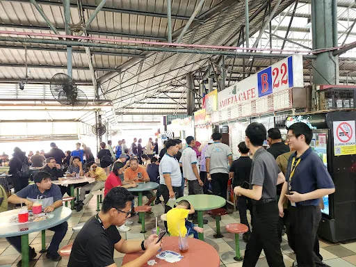 Mee Sotong Ina — interior