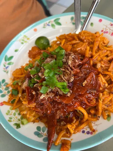 Mee Sotong Ina — dish