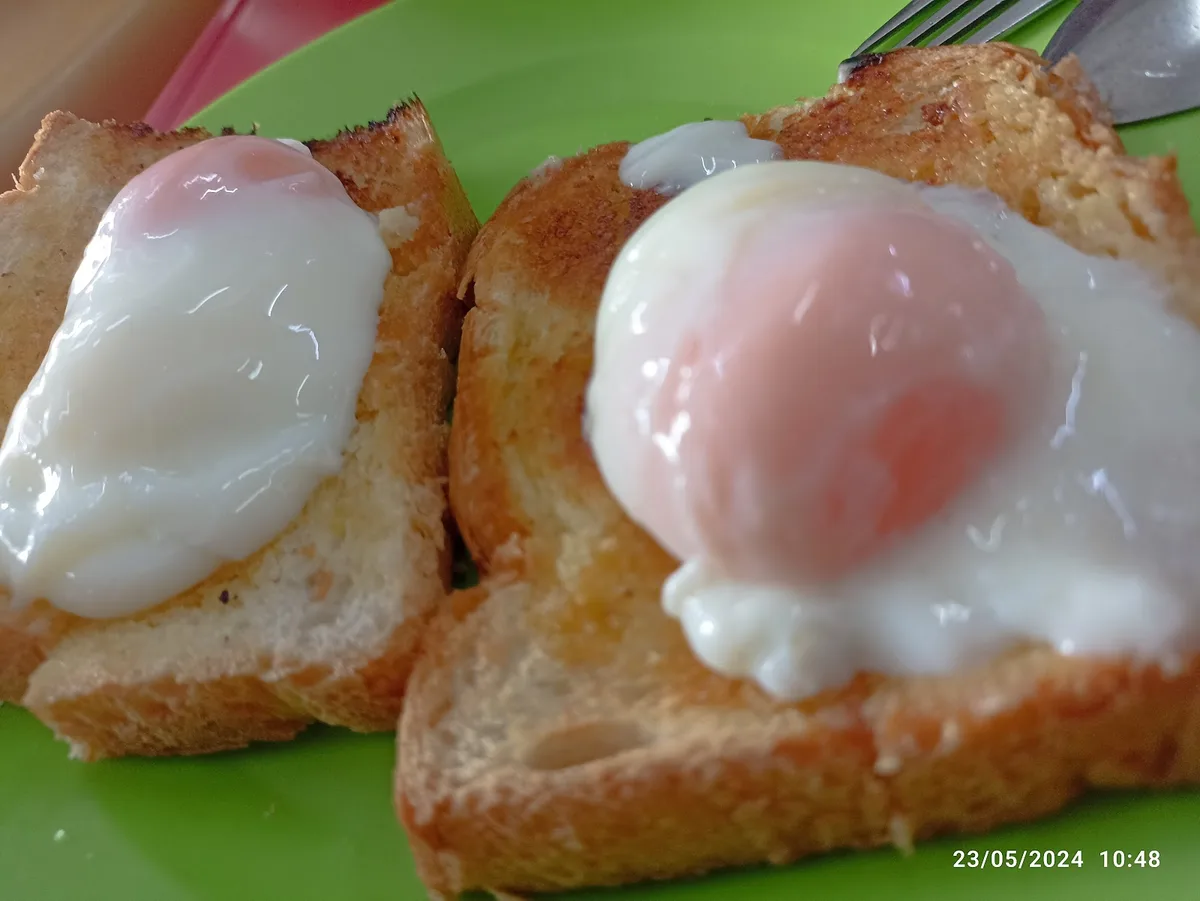 Toast with soft-boiled eggs