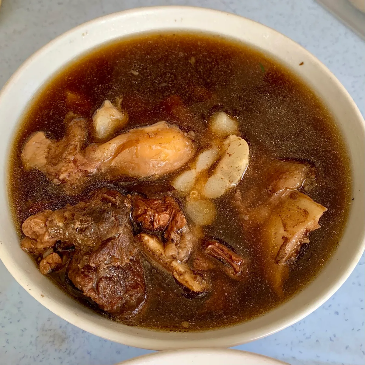Hainanese herbal beef soup