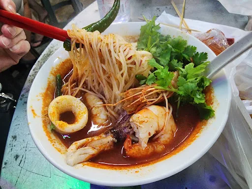 Min Jiang Coffee Shop — Thai Tomyam Stall — signature dish