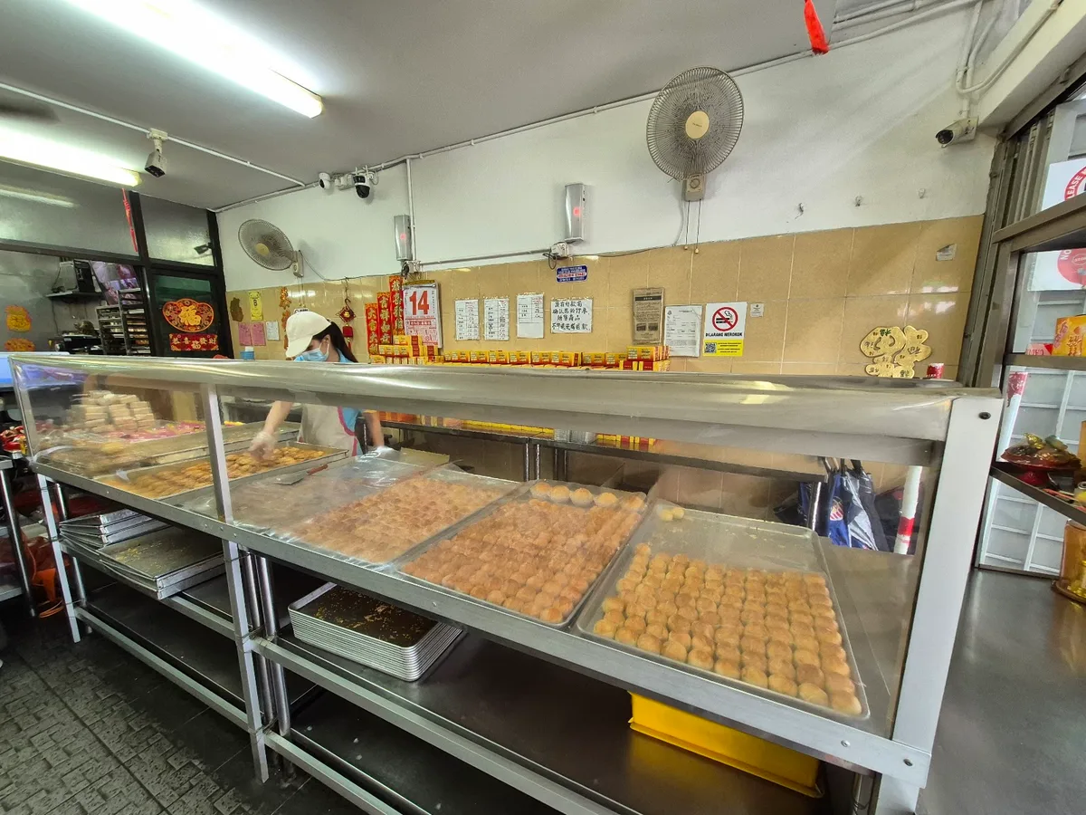 Ming Yue Confectionery — interior