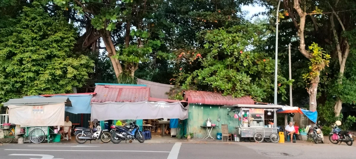 Mini Roundabout Kuey Teow Thng is Very Good — storefront