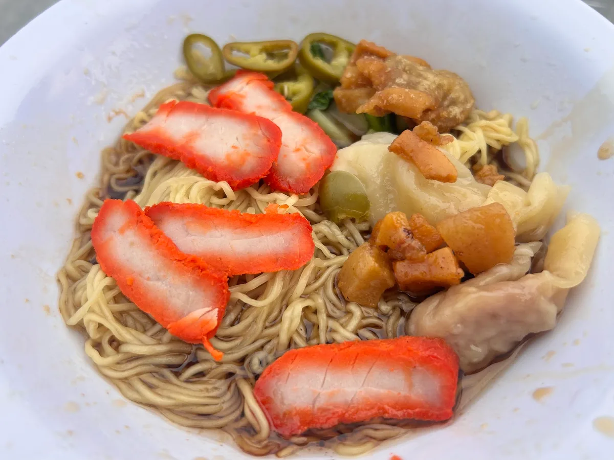 Wantan mee close-up