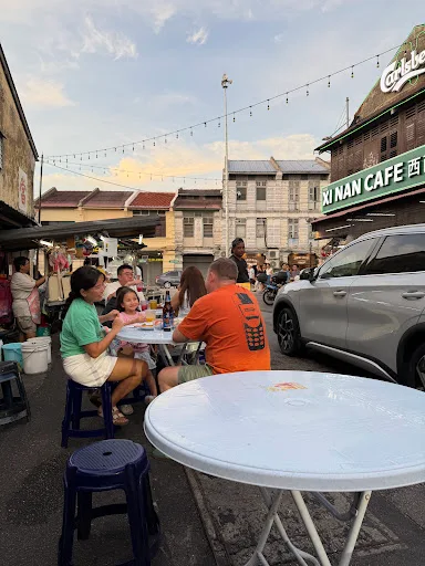 Mother And Son Wonton Mee Stall — storefront