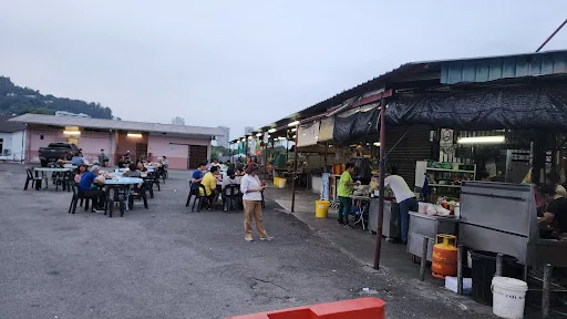 Mt Erskine Night Curry Mee — storefront