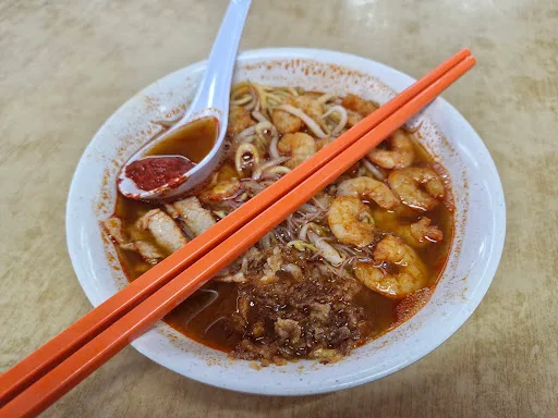 Mu Tong Hokkien Mee — signature dish