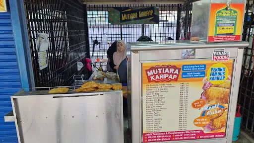 Mutiara Karipap — exterior