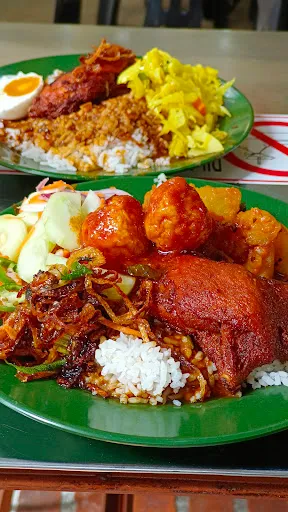 Nasi Kandar Ayam Bawang — dish