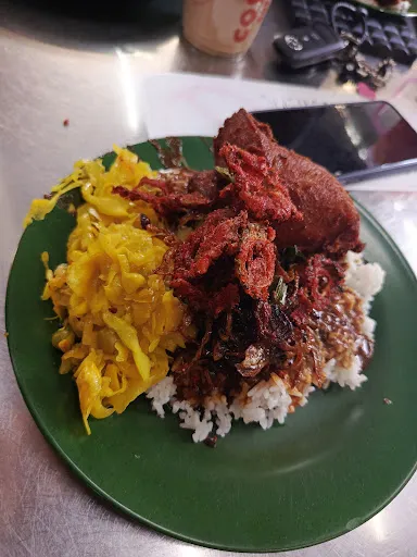 Nasi Kandar Ayam Bawang — dish