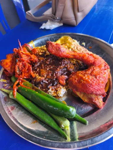 Nasi Kandar Beratoq Pokok Ketapang is Good — dish