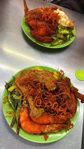 Nasi Kandar Deen Mutiara — signature dish