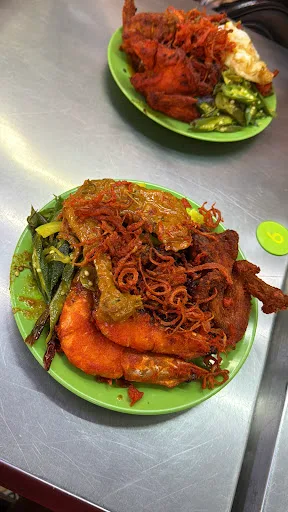 Nasi Kandar Deen Mutiara — signature dish