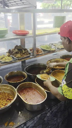 Nasi Kandar Kampung Melayu — signature dish
