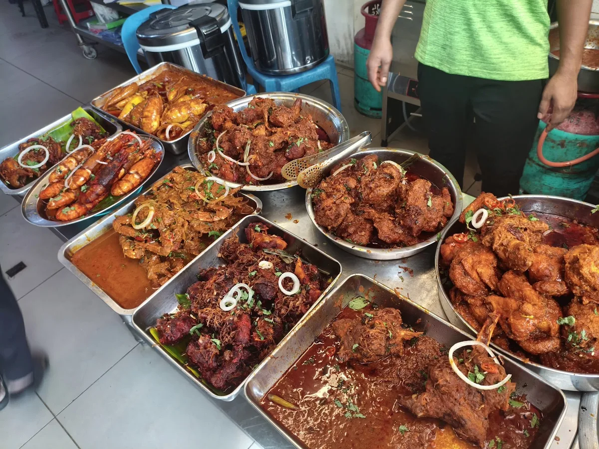 Nasi Kandar Kapitan Maju — interior