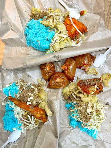 Nasi Kerabu Che Norma — dish