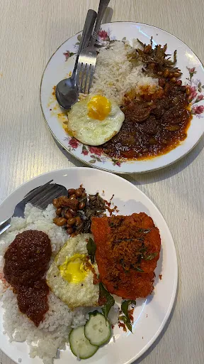Nasi Lemak Ciksue — dish