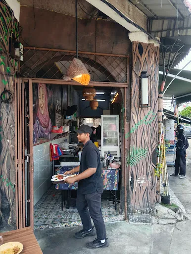 Nasi Lemak Ciksue — exterior