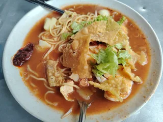 New Cathay Cafe Lum Mee