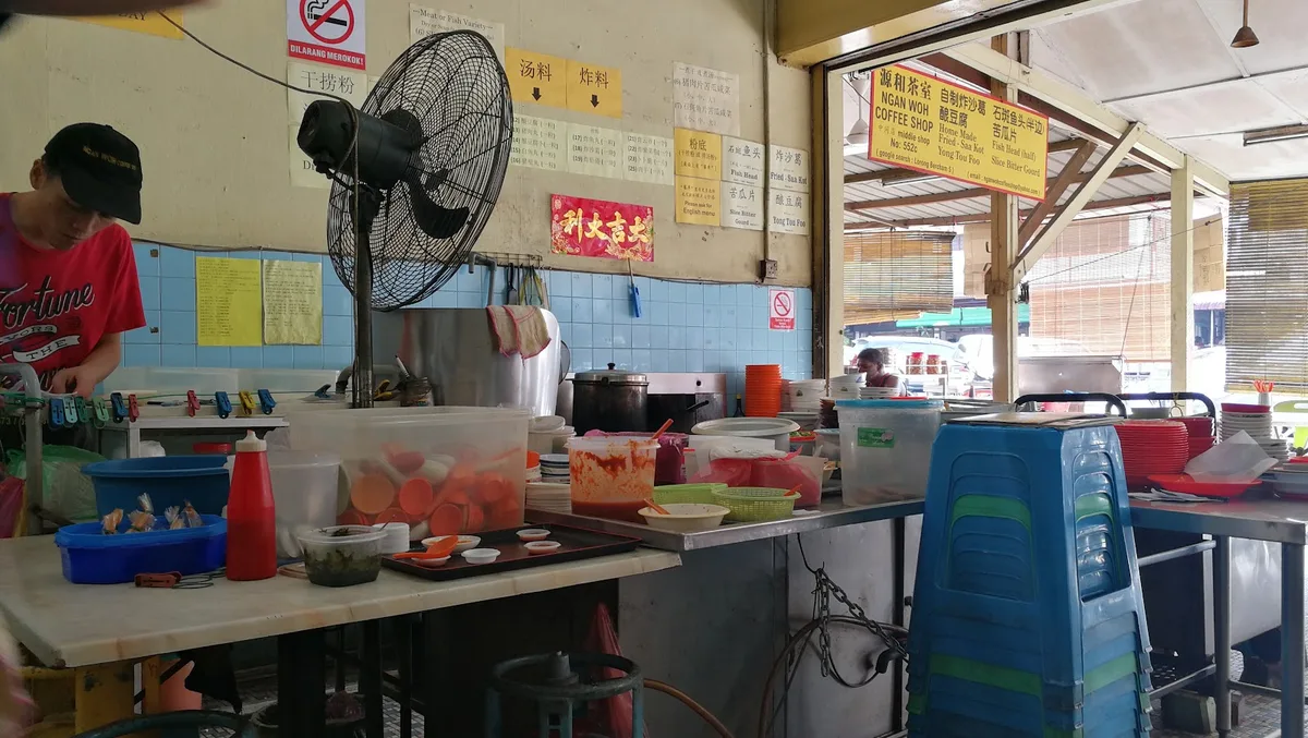 Ngan Woh Coffee Shop — interior