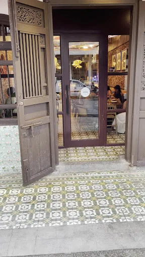 Niang Penang — storefront