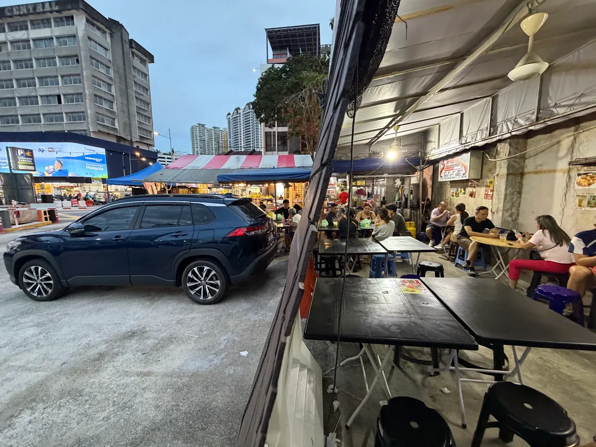 No 5 Penang Famous Char Koey Teow — storefront