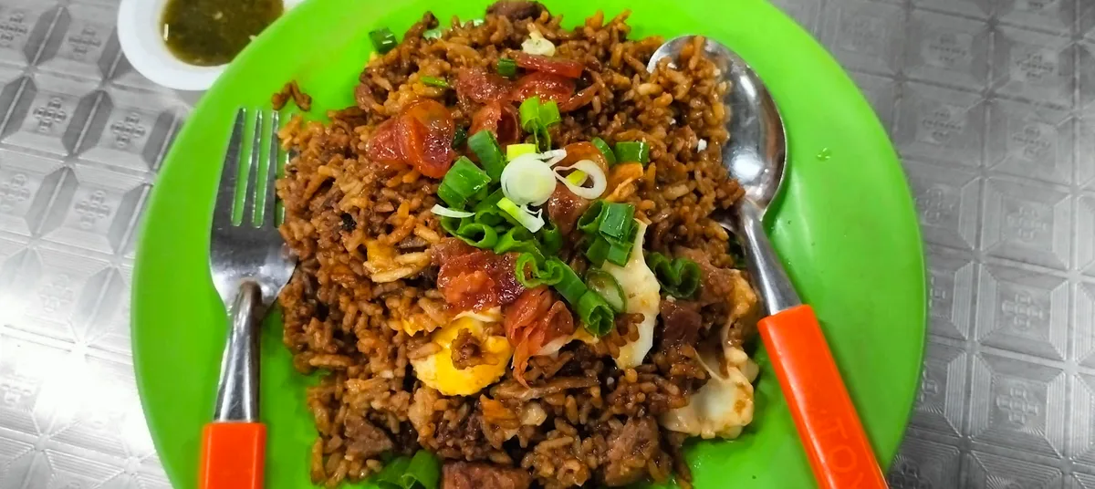 No 52 Famous Claypot Rice — signature dish