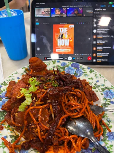 Noor Mee Kuah — signature dish