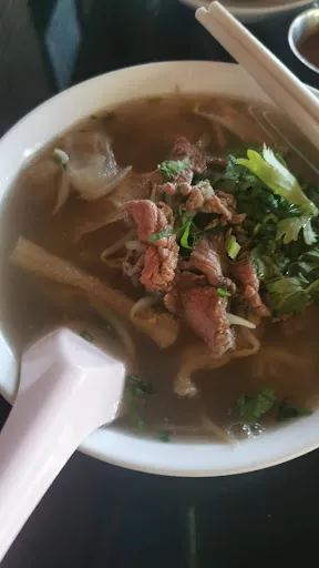 Old Tower Cafe Beef Koay Teow — dish