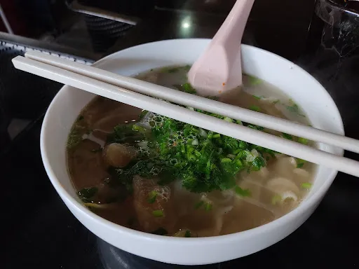 Old Tower Cafe Beef Koay Teow — dish