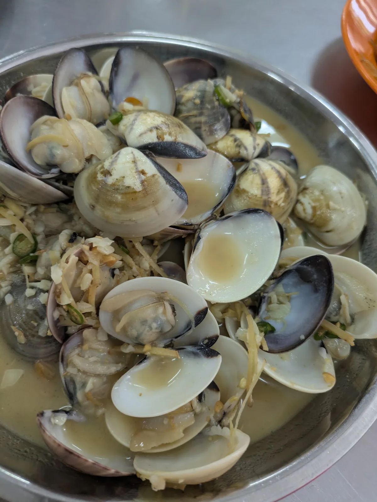 Lala clams