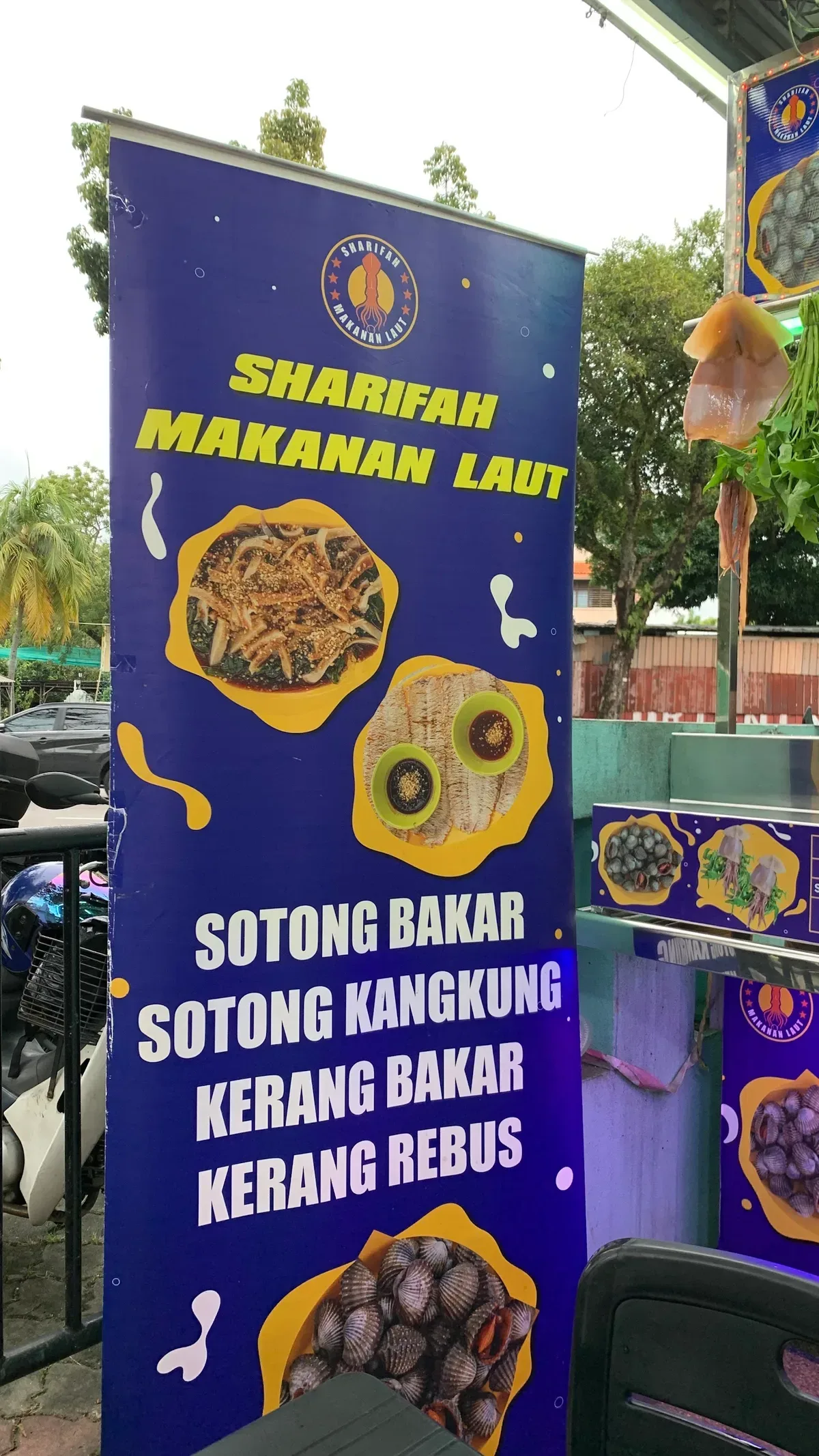 Char Kuey Teow • Padang Brown Food Court — signage
