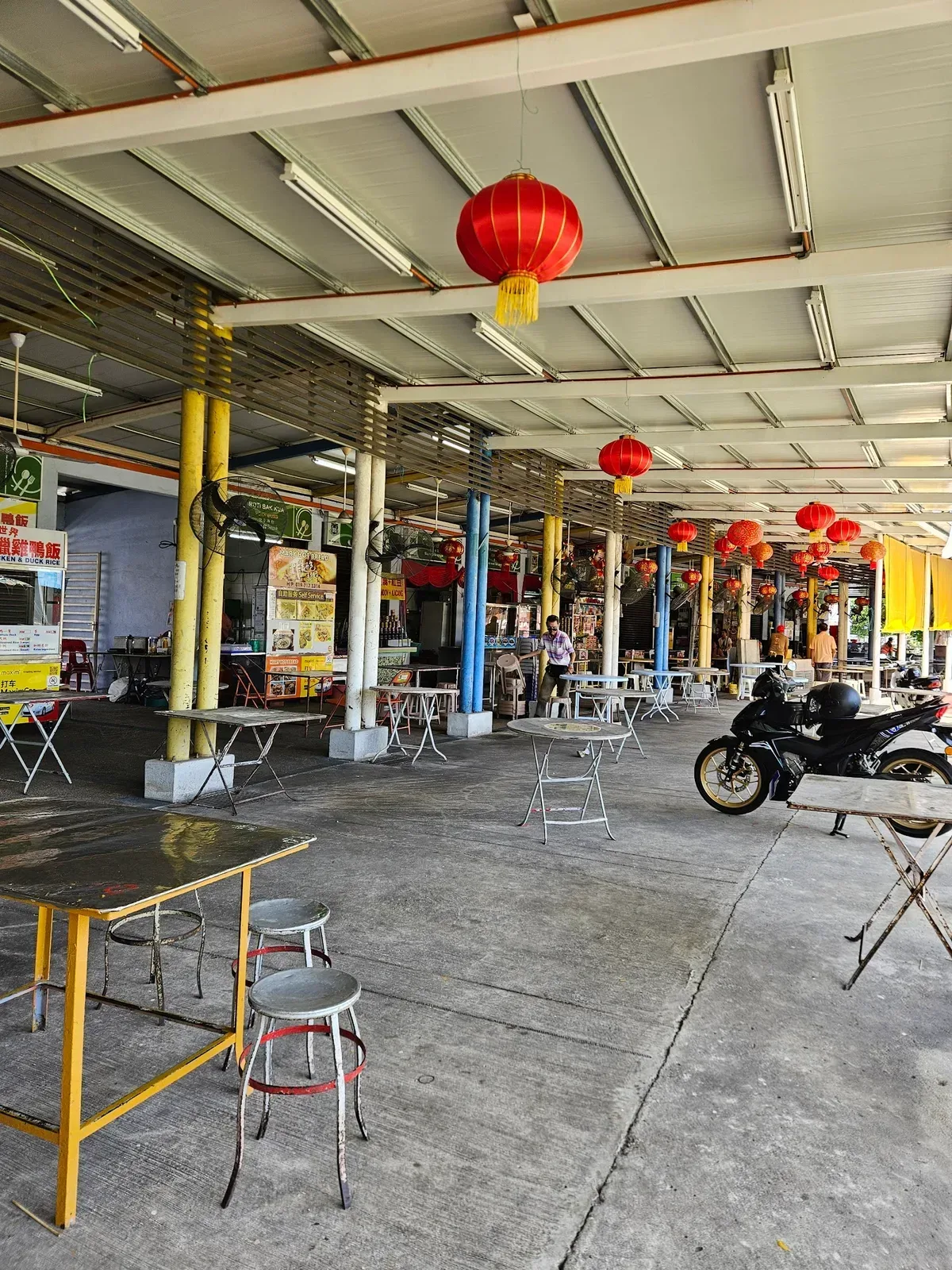 Char Kuey Teow • Padang Brown Food Court — interior