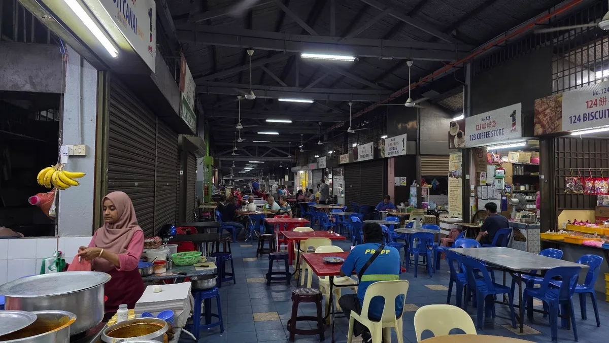 Padang Tembak Char Bee Hoon — interior