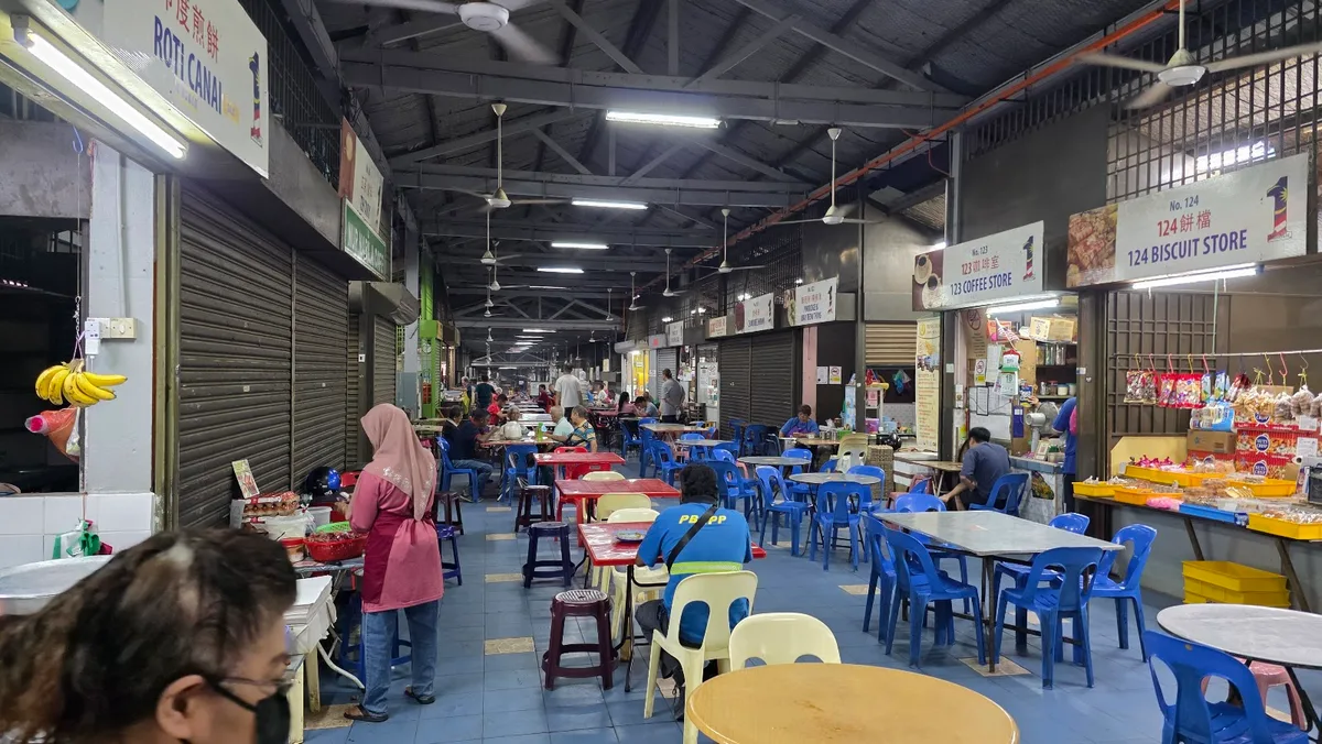Padang Tembak Char Bee Hoon — interior