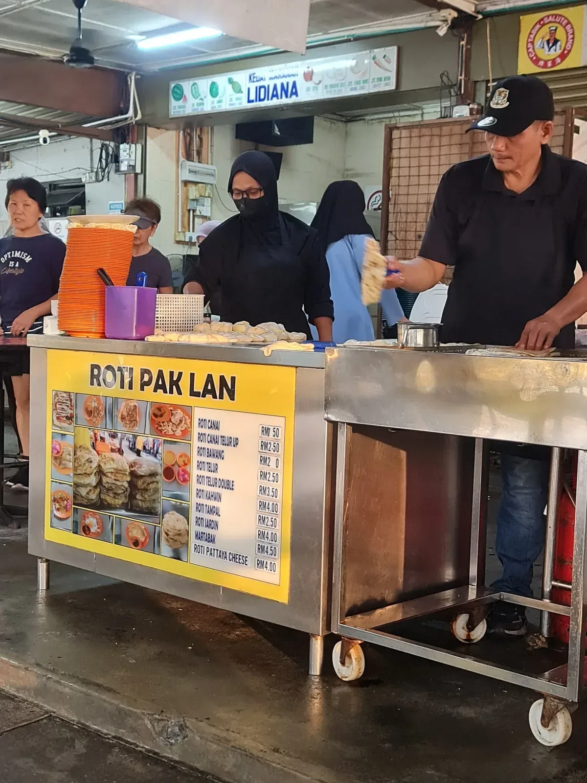 Pak Lan Roti Canai & Murtabak — signature dish
