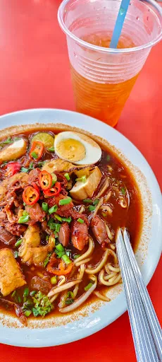Pak Man Mee Kuah Ketam To' Kun — dish