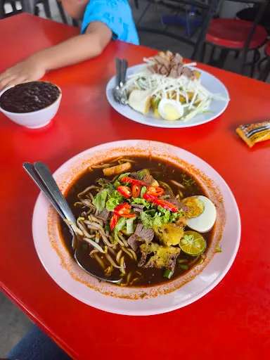 Pak Man Mee Kuah Ketam To' Kun — dish
