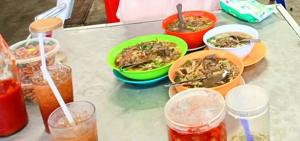 Pak Mat Bihun Sup Lahar Kepar — signature dish