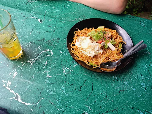 Pak Tam Mee Udang — dish
