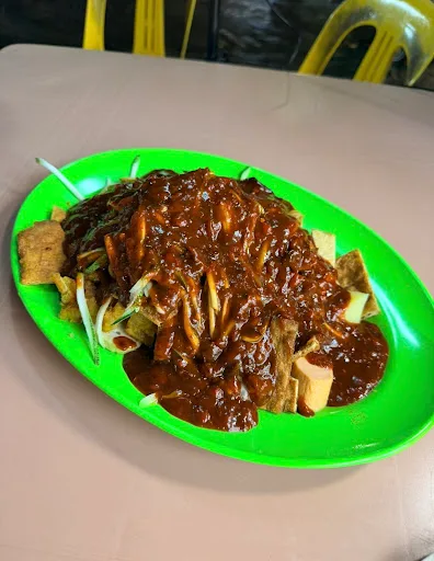 Pasembur Menari — signature dish