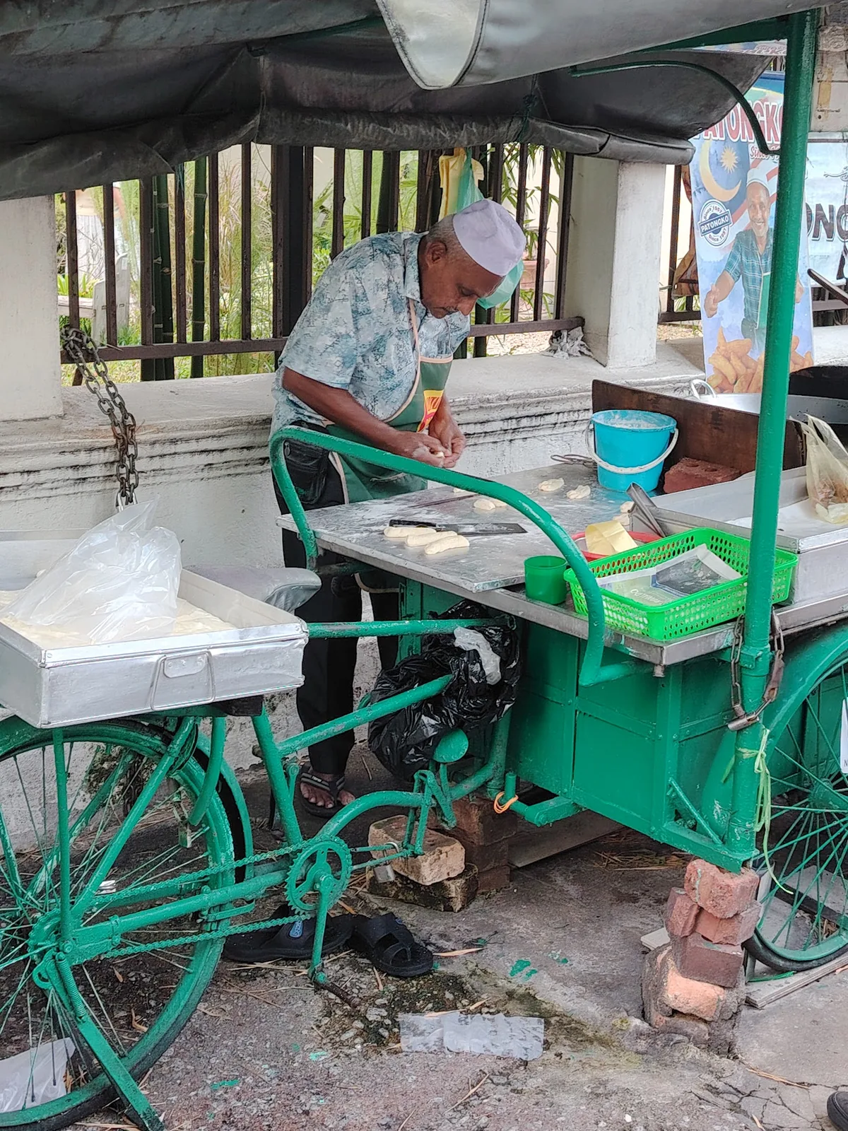 Patongko Hutton Lane (since Merdeka 1957) — signature dish