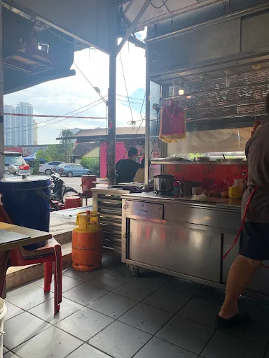 Paya Terubong Nasi Lemak — interior