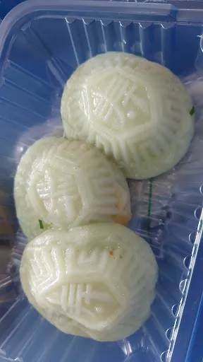 Permatang Tinggi Chai Kueh — dish