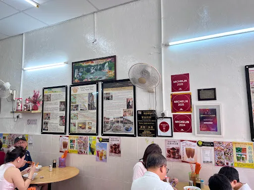Pitt Street Koay Teow Th'ng — interior
