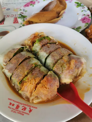 Poh Pia with Crab Meat — dish