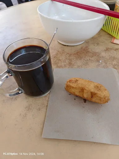Popiah @ Bee Hooi Coffee Shop — dish
