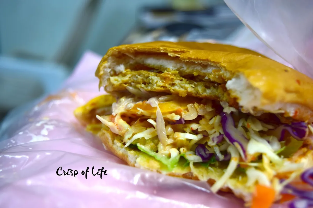 Loaded street burger